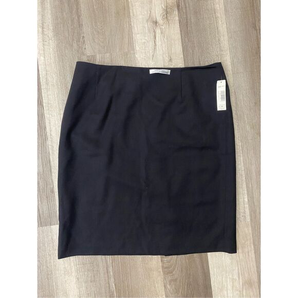 Pendleton NWT Black Pencil Skirt, 100% Virgin Wool Bottom, Size 16P, MSRP $118 - Picture 1 of 8